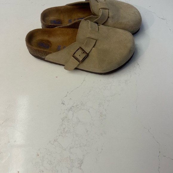 Birkenstock Boston Clogs in Taupe - Picture 11 of 11